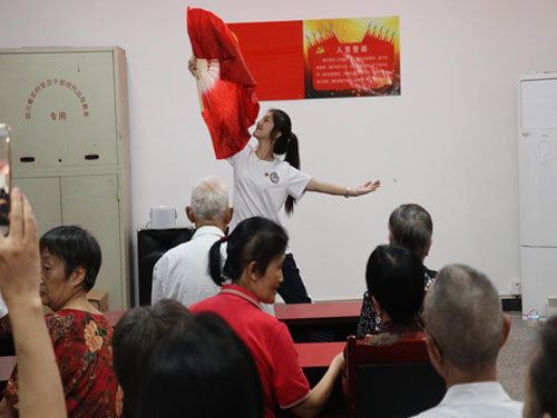 內(nèi)江師范學院學子暑期三下鄉(xiāng)： 提倡廉潔揚清風，弘揚清廉
