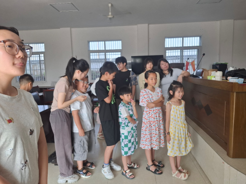 共筑七彩童心夢—心靈與成長啟蒙之旅