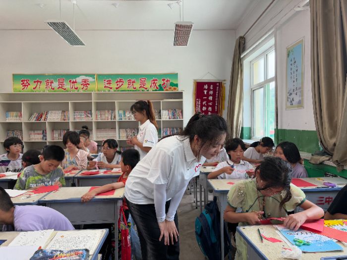 山西師范大學三下鄉|剪紙裁新韻 非遺潤童心