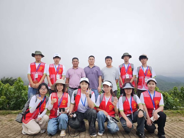 探蠶桑新貌，筑興村夢想 —— 西南財經(jīng)大學天府學院 “守邊固防興村筑夢” 實踐支隊