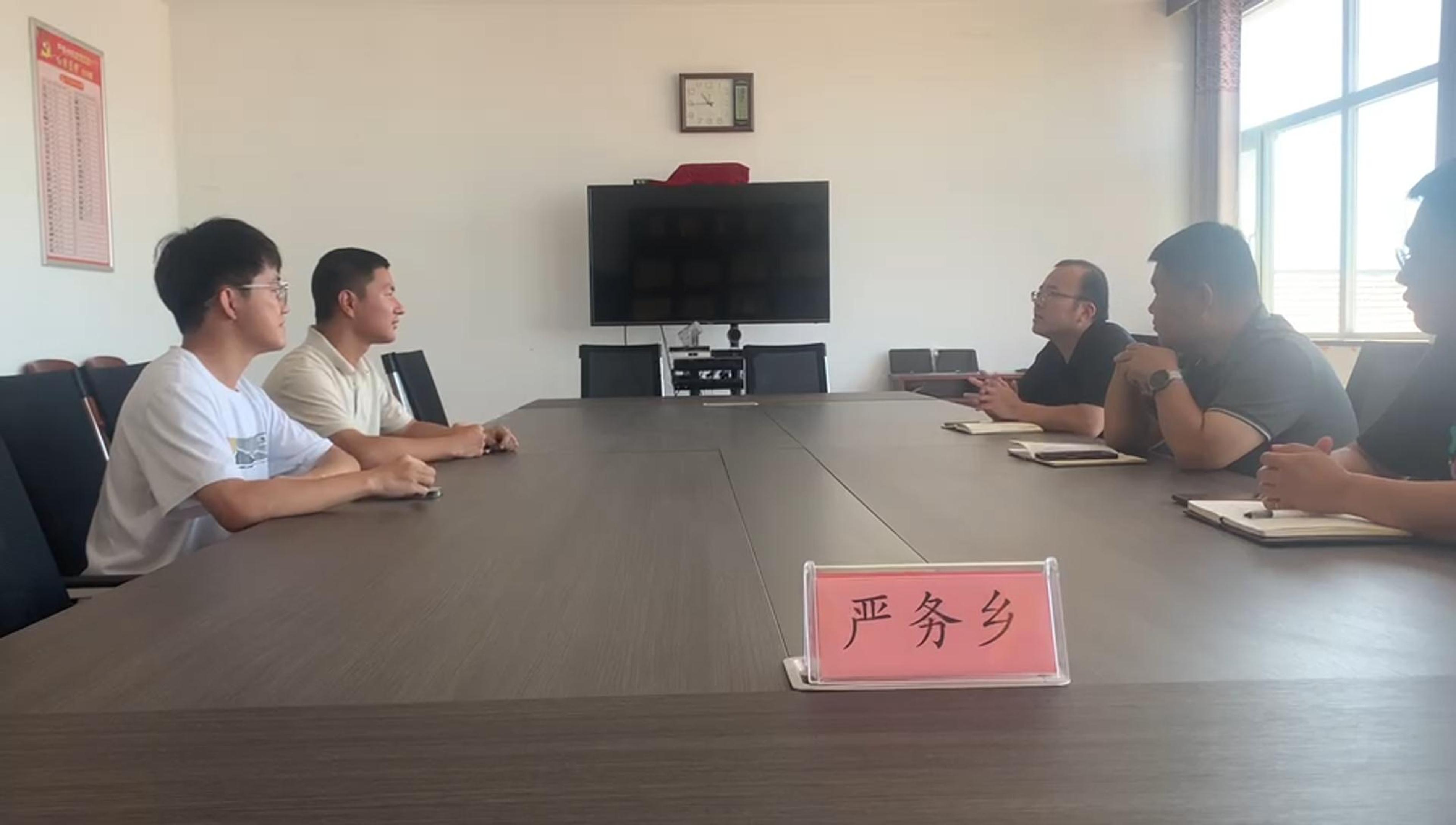 悠悠慶云下，‘農(nóng)’墨繪就振興夢