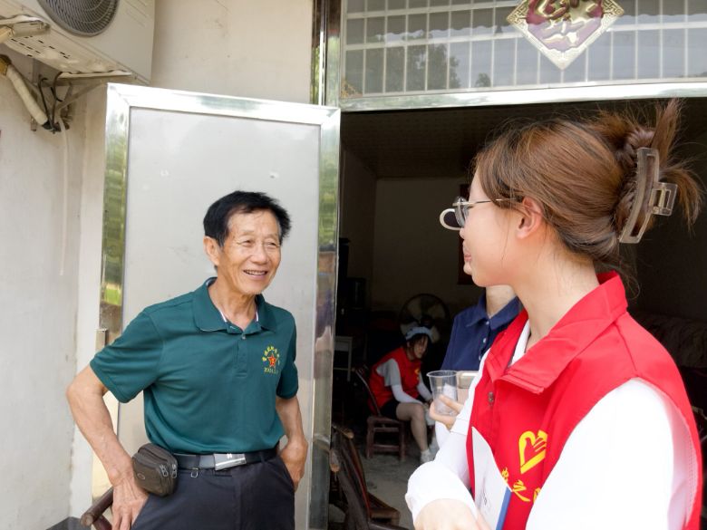 防詐宣講進家門，守護老兵“錢袋子”