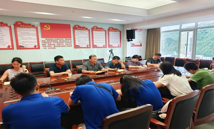 河南科技大學(xué)“河小哨”公益科普志愿服務(wù)隊(duì)走進(jìn)欒川縣環(huán)保局助力生態(tài)環(huán)保科普實(shí)踐