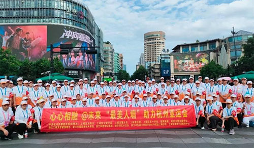 人墻守護國慶，志愿添彩青春