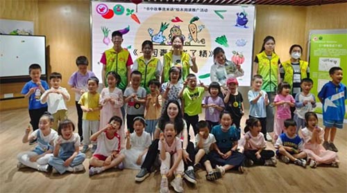 教育科學(xué)學(xué)院團(tuán)委青工部舉辦“母愛(ài)無(wú)疆，感恩有意”志愿
