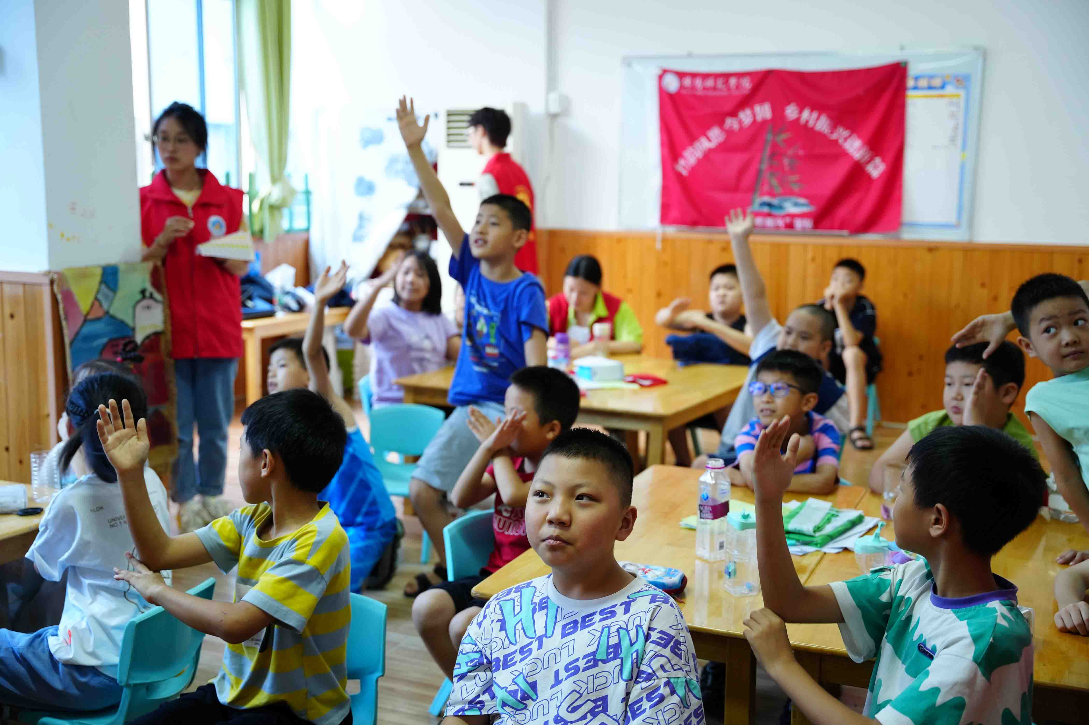 六育托舉童心，文明沁潤童年