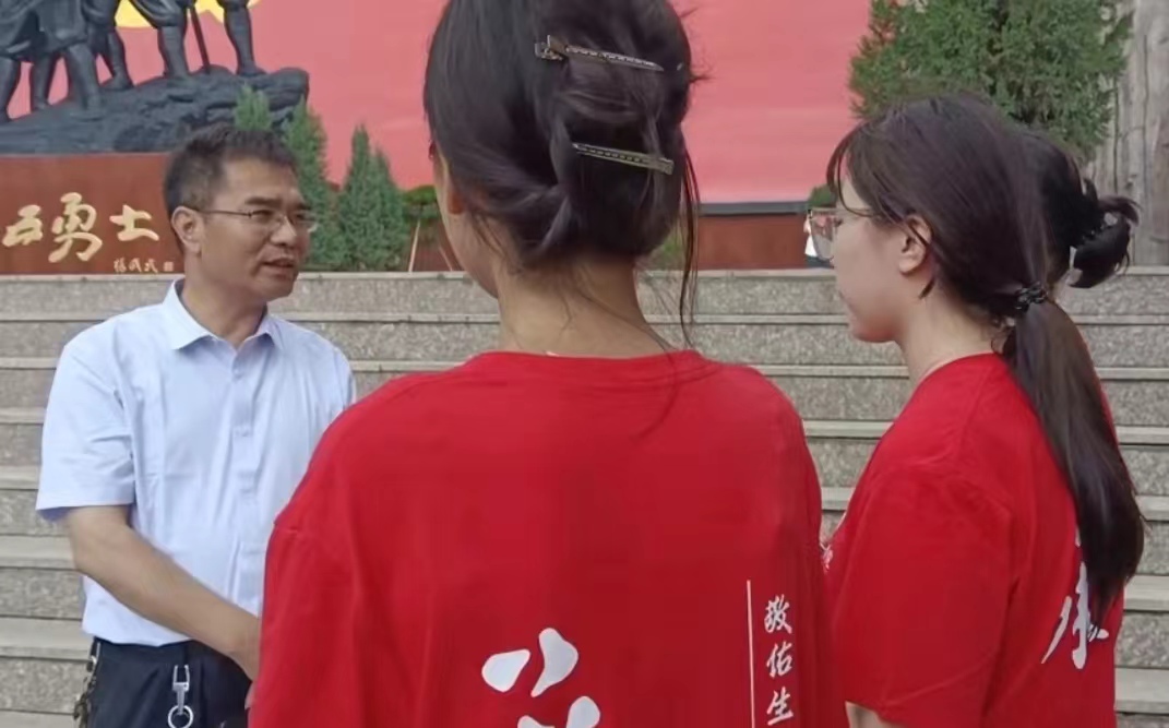 承德醫(yī)學(xué)院“薪火相傳，筑夢(mèng)未來(lái)”暑期社會(huì)實(shí)踐服務(wù)隊(duì)“三下鄉(xiāng)”社會(huì)實(shí)踐活動(dòng)圓滿(mǎn)結(jié)